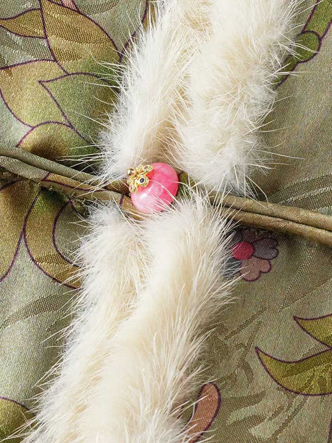 荷 · LOTUS